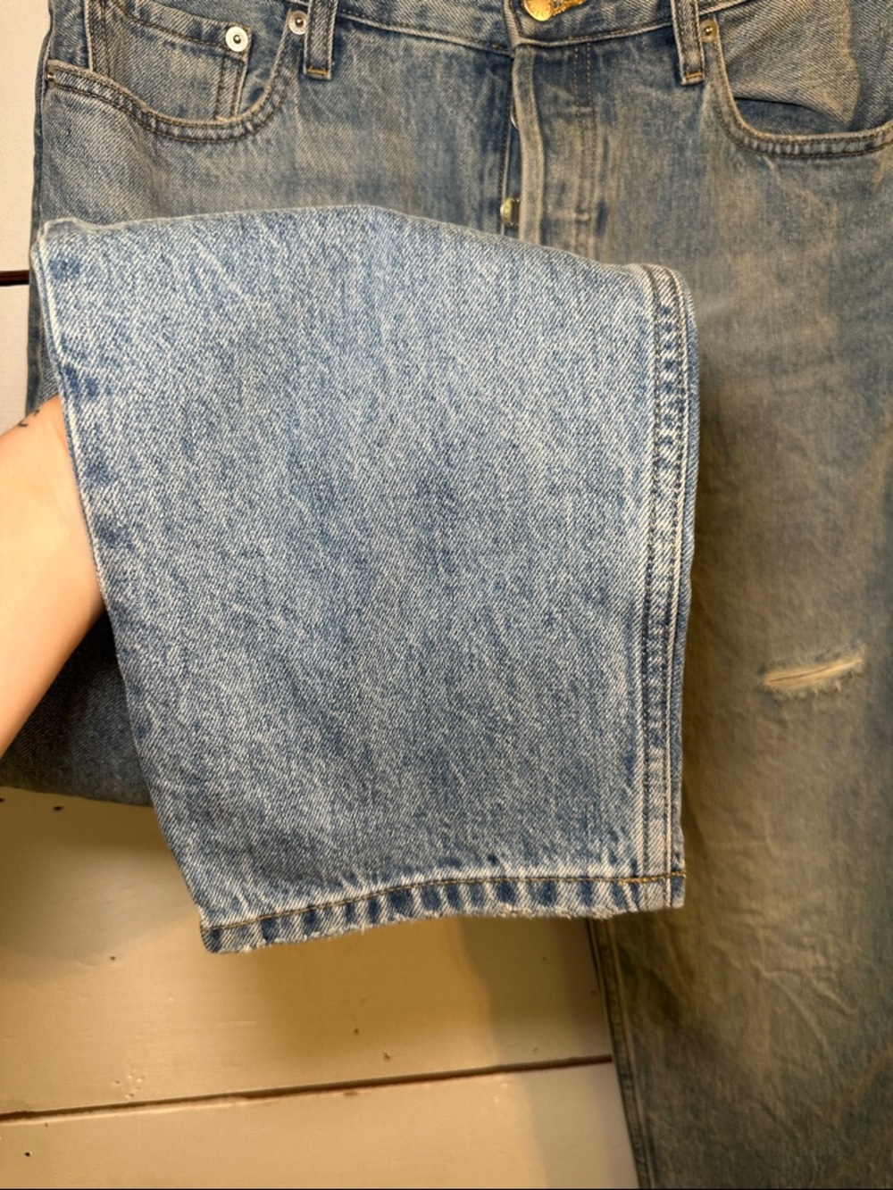 Everlane Women's The Relaxed Straight Fit Jeans - Picture 3 of 8